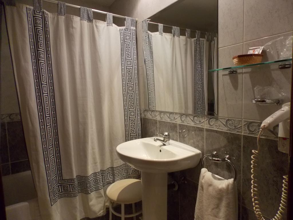 Hotel San Cristobal Coria Cameră foto